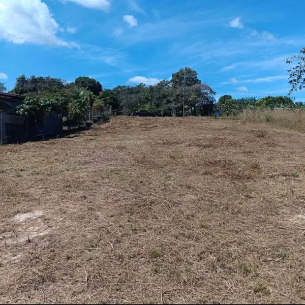 FOR SALE: 3,697 SQ. METER LAND IN LAS UVAS ON THE WAY TO EL VALLE DE ANTÓN.