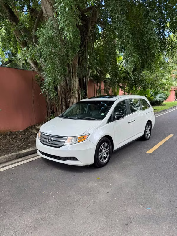 HONDA ODYSSEY 2013 $6.900