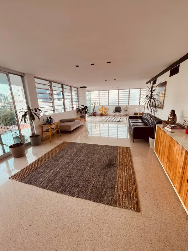 Spacious Apartment for Sale in the Triquiyoli Building – El Cangrejo