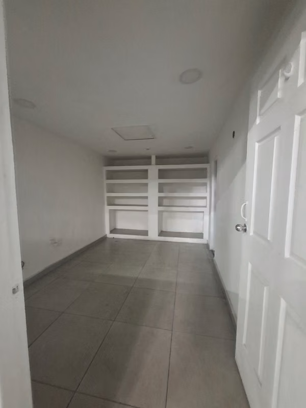 Warehouse for Rent in Parque Lefevre – Santa Elena