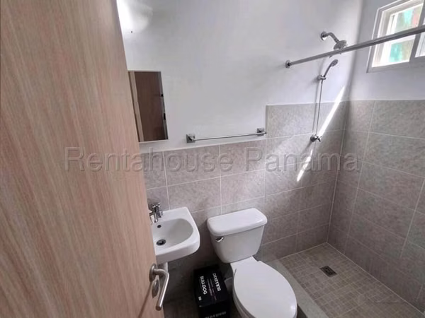 Casa en Alquiler Brisas del Golf Victoria 27SPCG552