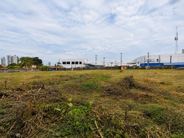 Venta de Terreno Comercial en Ave. Jose Agustin Arango