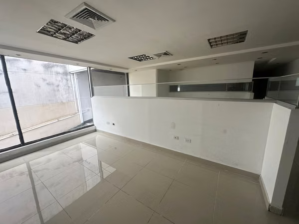 OFICINA DE 120MTS EN EDIFICIO VALLARINO, OBARRIO