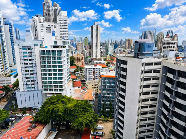 Venta Apartamento PH Miro El Cangrejo Remate Bancario 1,984 $/m2