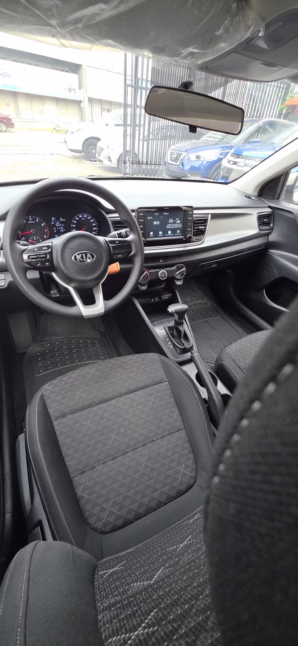 KIA RIO AUTOMÁTICO 2020