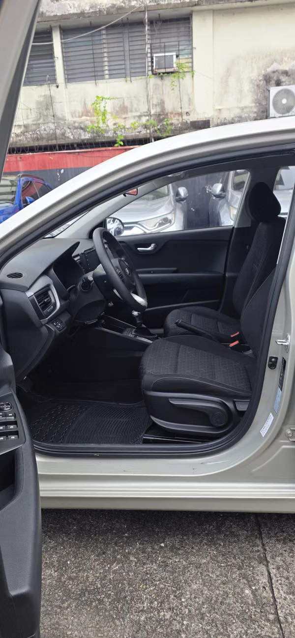KIA RIO AUTOMÁTICO 2020