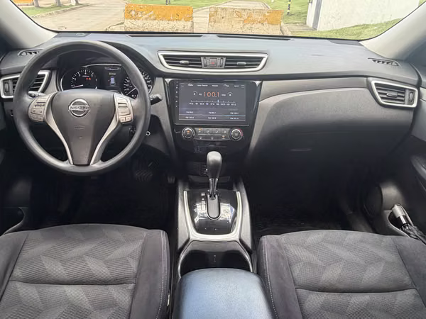 NISSAN X-TRAIL 2017 - Impecable