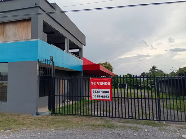 En venta Local Comercial