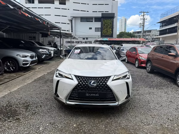 Lexus UX 250h 2022