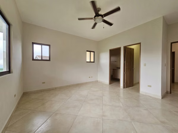 MOVE-IN READY HOME  EQUESTRIAN COMMUNITY, BOQUETE