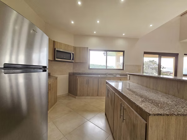 MOVE-IN READY HOME  EQUESTRIAN COMMUNITY, BOQUETE