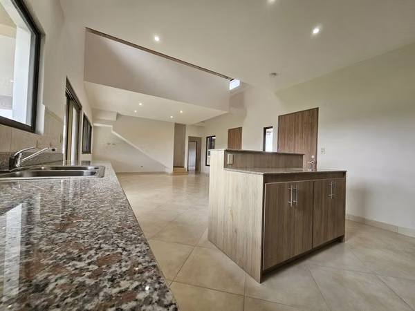 MOVE-IN READY HOME  EQUESTRIAN COMMUNITY, BOQUETE
