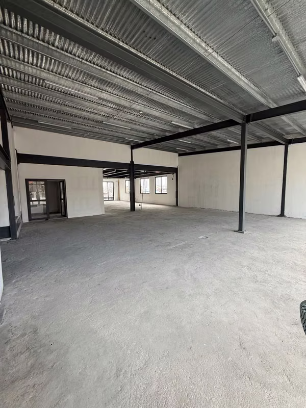 Venta de Local Comercial en Casco Antiguo, Callejón del Soná, 311m2