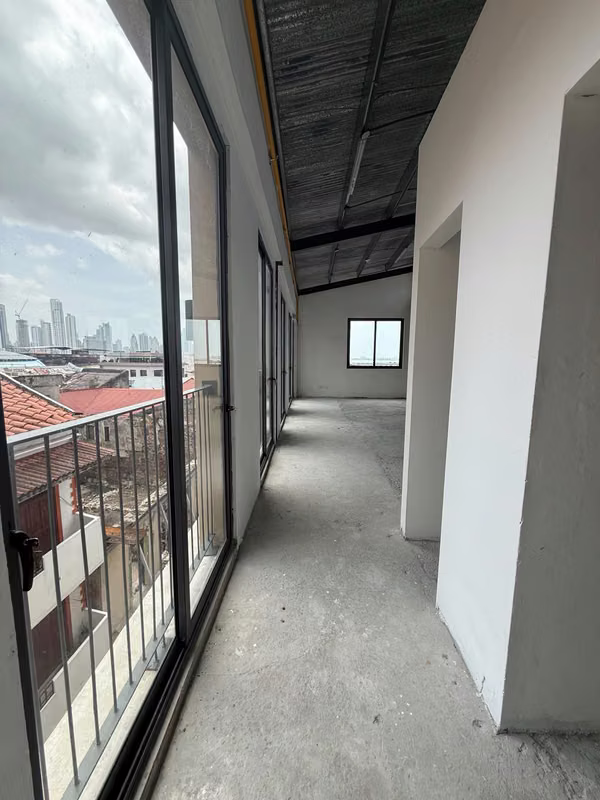 Venta de Local Comercial en Casco Antiguo, Callejón del Soná, 311m2