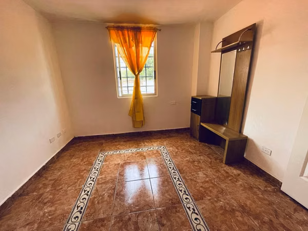 Alquilo, apartamento, $ 425.00, 1 recámara, con la luz y agua incluida.