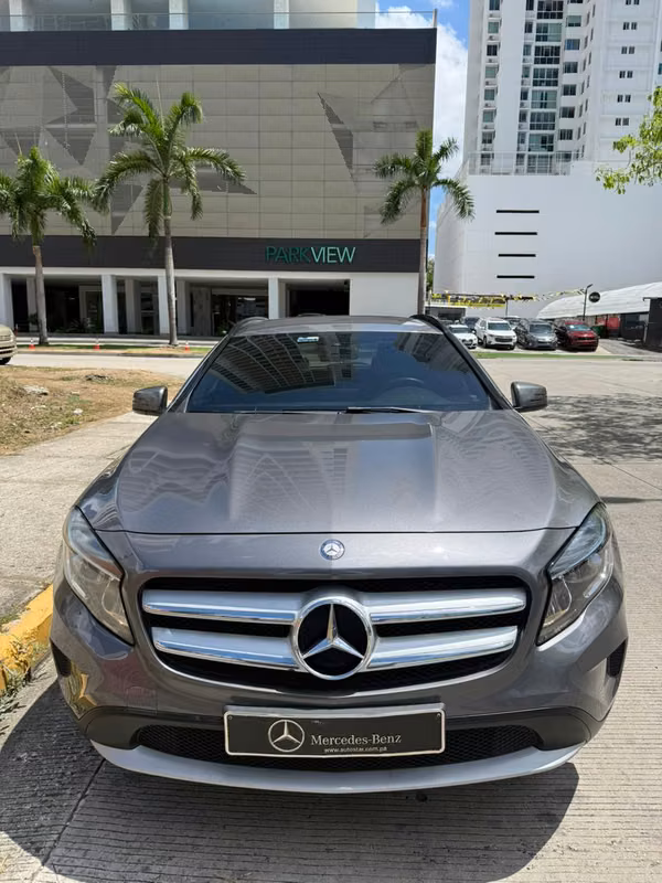 Mercedes Benz GLA180 DEL 2017 EXCELENTE CONDICIONES
