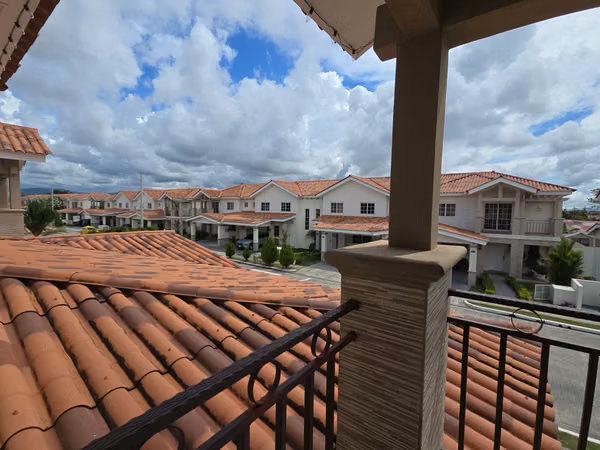 Fully Furnished House for Rent in Reserva de Versalles | 3 Bed. | $2,100