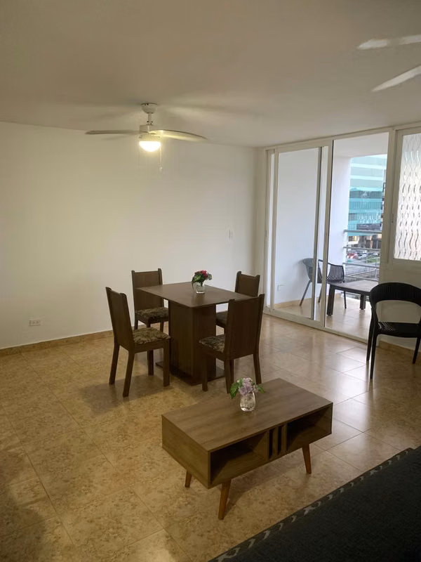 Alquilo, Apto.$ 900, amoblado, cerca del metro, 2rec, area social