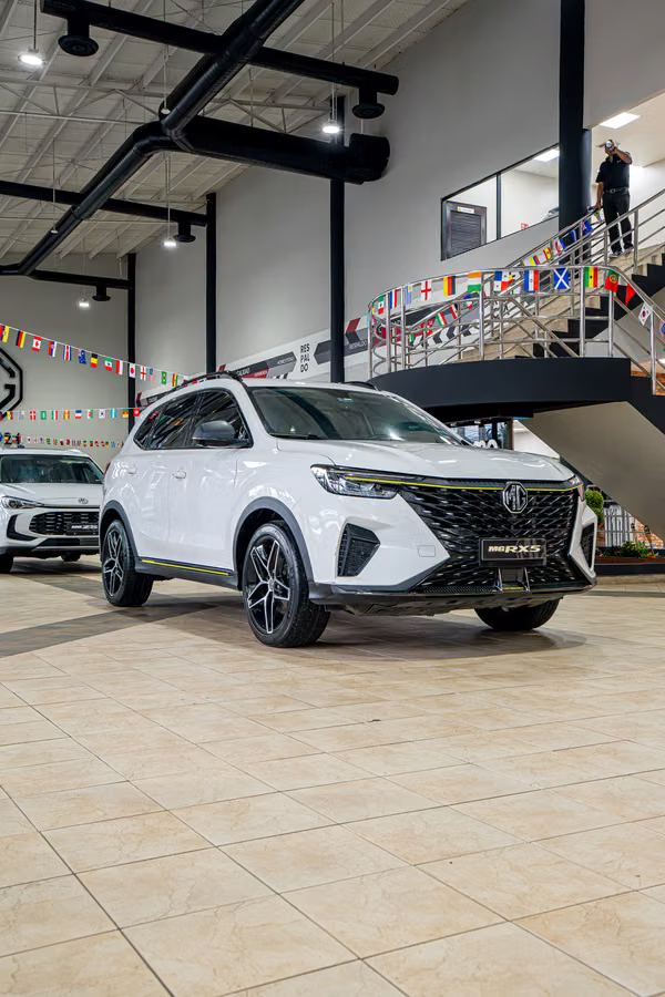 VEHICULO MG RX5 TROPHY EN PERFECTO ESTADO