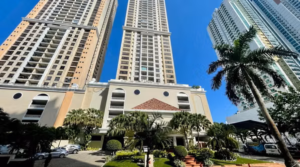 Furnished 3 Bedrooms Apartment for Rent in Costa del Este