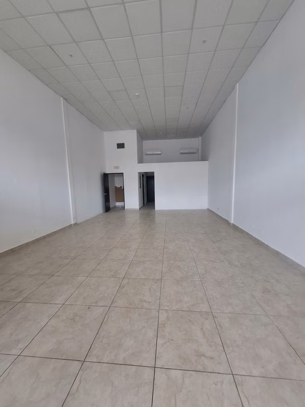 Commercial premises for rent on Domingo Diaz Avenue