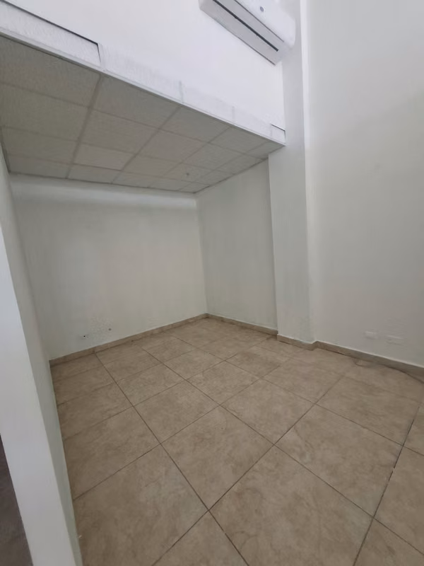 Commercial premises for rent on Domingo Diaz Avenue