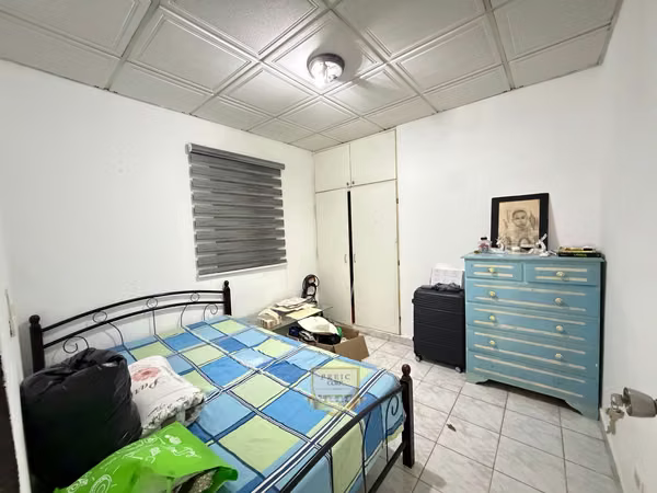 VENTA DE CASA DE ESQUINA EN DON BOSCO