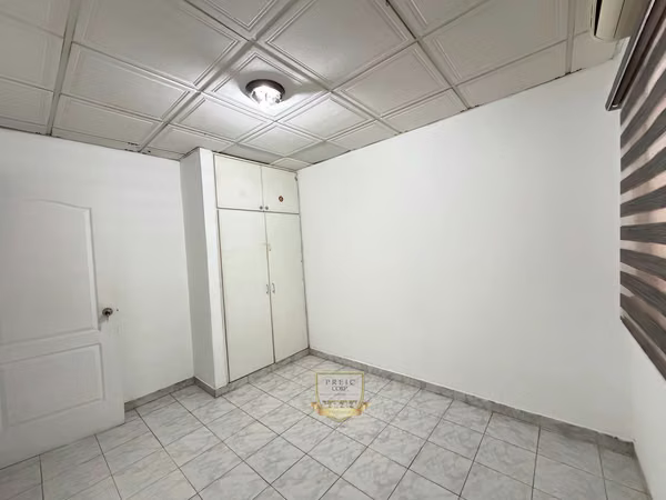 VENTA DE CASA DE ESQUINA EN DON BOSCO