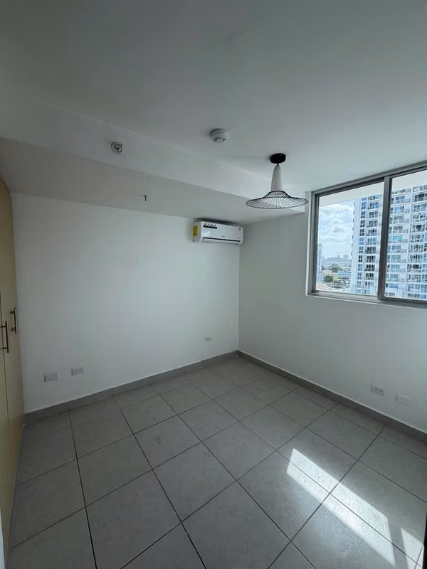 SE VENDE APARTAMENTO EN VIA ESPAÑA