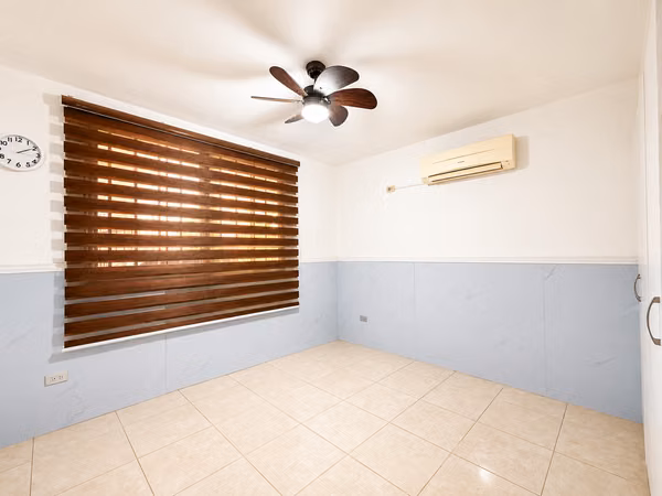 Casa Remodelada 4 Habitaciones en Brisas del Golf — 300 m² | Garaje T…