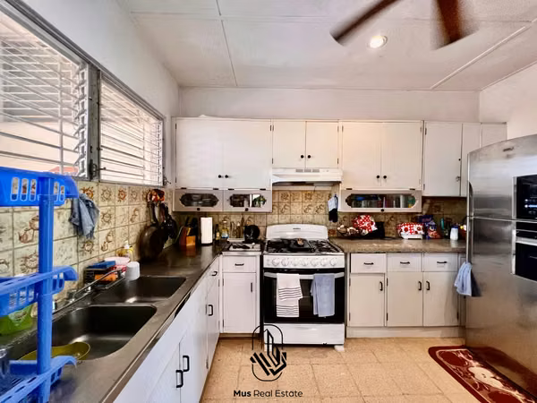 House for sale in San Francisco Villa Lilla - YP