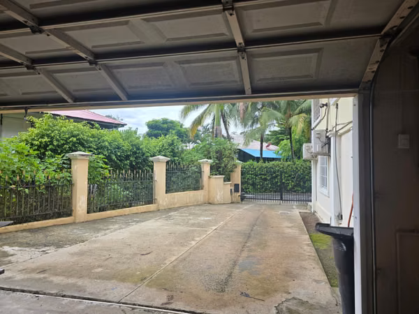 Melissa Foster Luxury Sells Versatile Single-Family Home - Office in Diablo, Ancón MFR2076