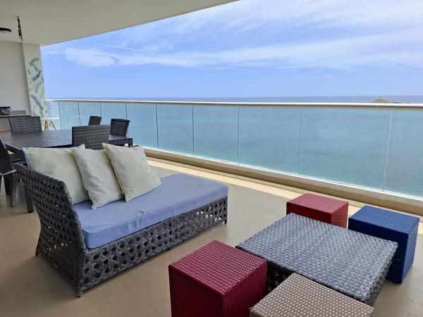 Pure Oceanfront Luxury in Santa Clara