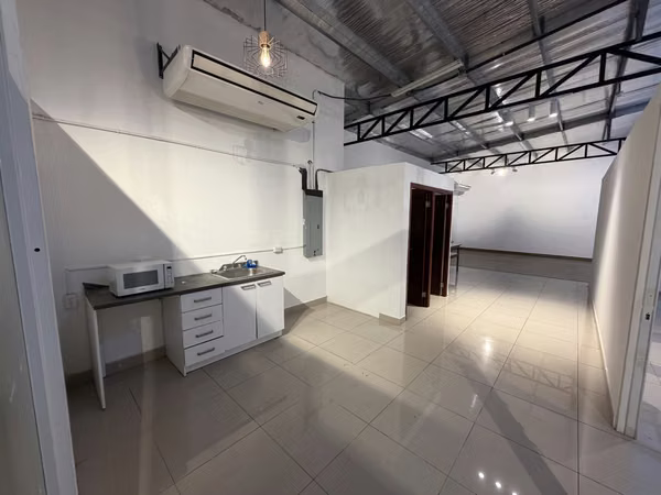 Spacious Commercial in Obarrio near Samuel Lewis Avenue