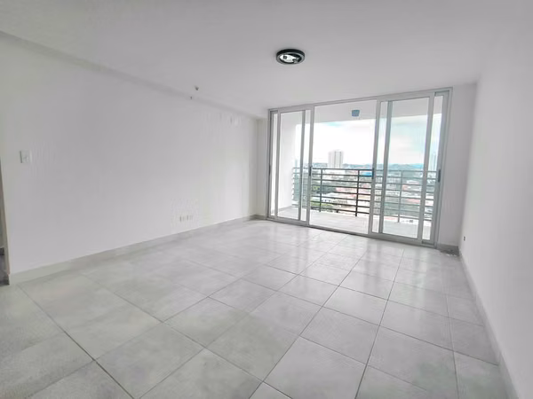 Apartamento en alquiler en Parque Lefevre PH Santerra