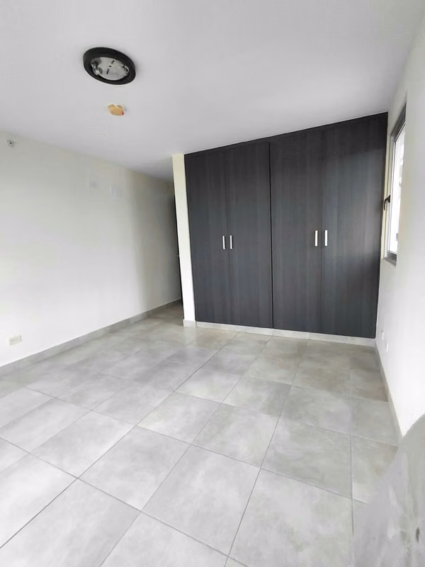 Apartamento en alquiler en Parque Lefevre PH Santerra