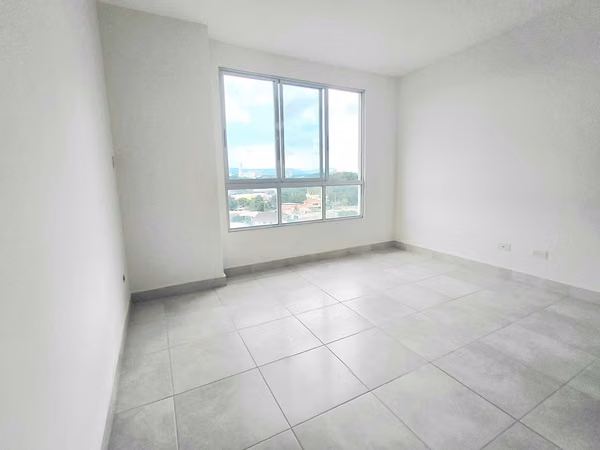 Apartamento en alquiler en Parque Lefevre PH Santerra