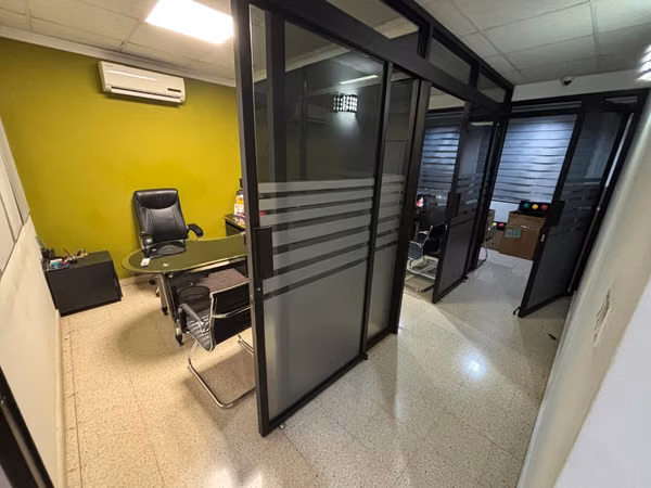 Building with 12 parking spaces for sale in El Carmen