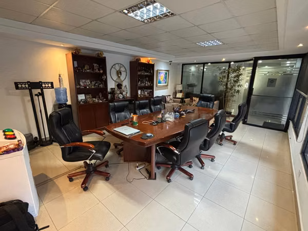 Building with 12 parking spaces for sale in El Carmen