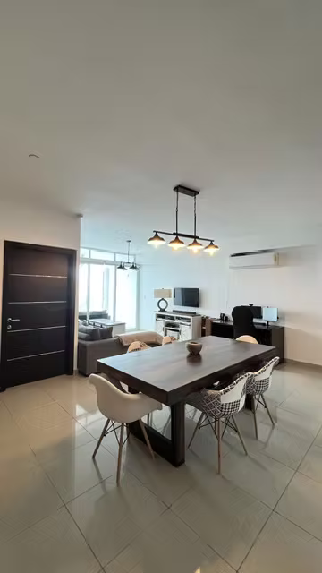 Se Vende Apartamento Ph. Premiun Tower, San Francisco.