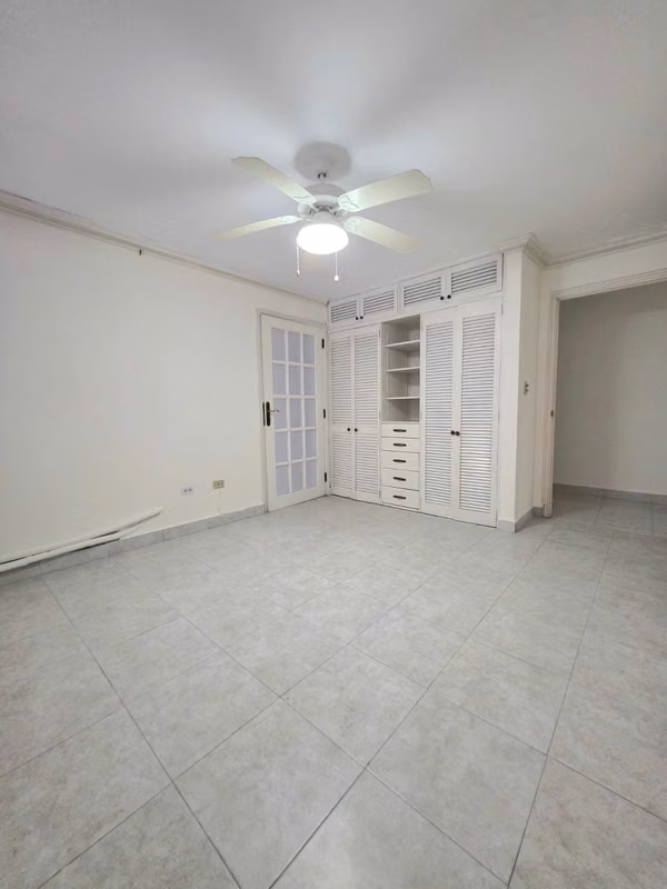 APARTMENT FOR SALE IN MARBELLA, 3 BEDROOMS, ID 835