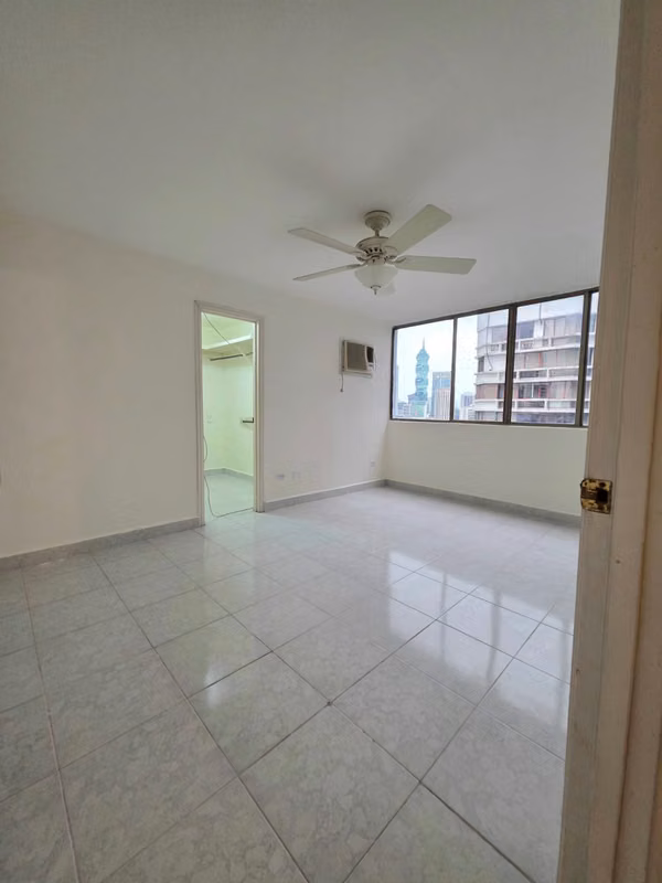 APARTMENT FOR SALE IN MARBELLA, 3 BEDROOMS, ID 835