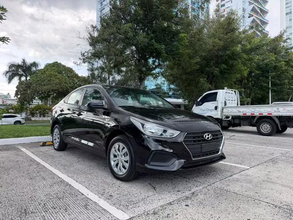 HYUNDAI ACCENT 2023 AUTOMATICO