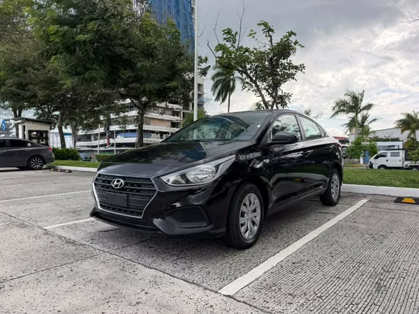HYUNDAI ACCENT 2023 AUTOMATICO
