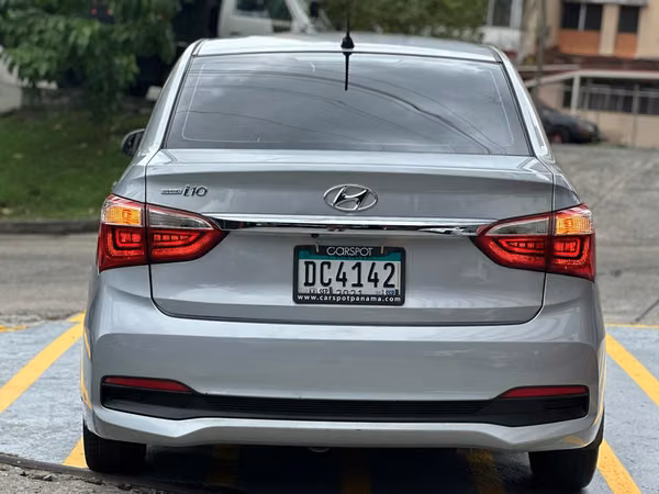 HYUNDIA GRAND I10