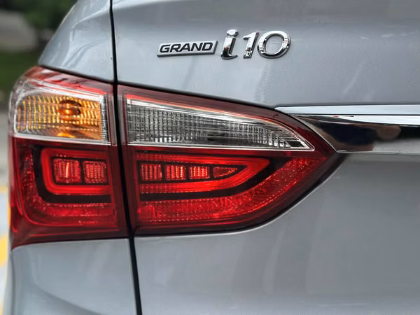 HYUNDIA GRAND I10
