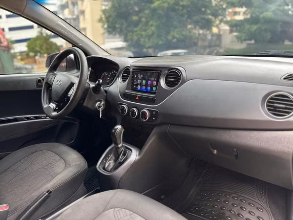 HYUNDIA GRAND I10