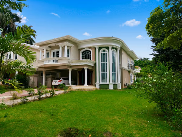 Unifamily house in Llanos de Curundu, Ancon