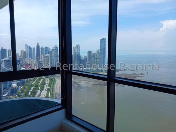 Apartment for Rent in Avenida Balboa BDP