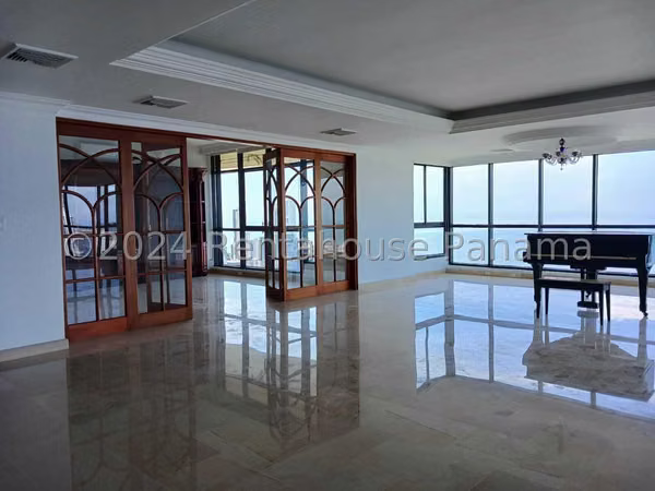 Apartment for Rent in Avenida Balboa BDP